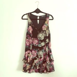 ASTR floral ruffled V-neck Dress